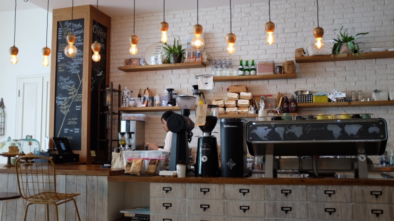 vente-LA MARTRE-min_coffee_shop_light_cafe_coffee_shop-32620